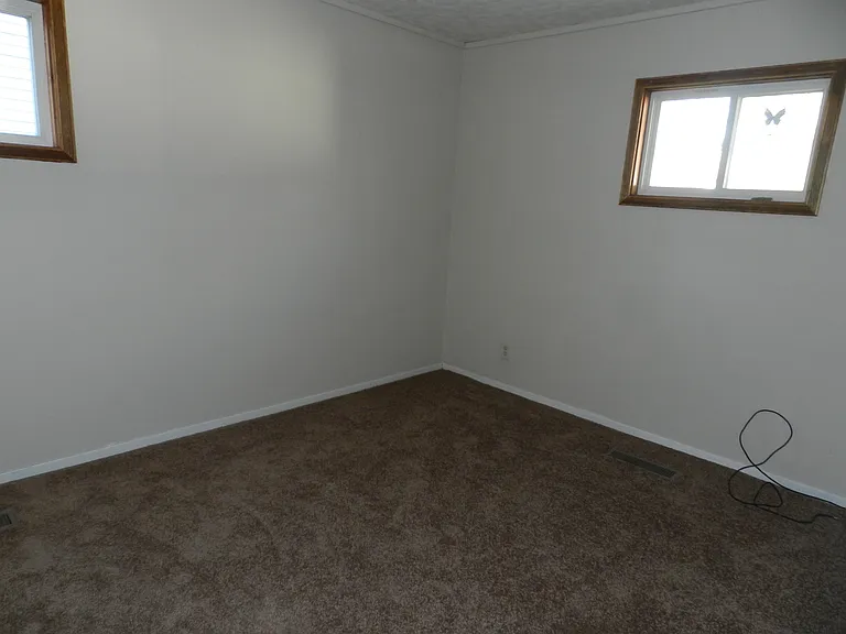 8115 Robertson Pl — Photo 4