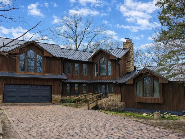 21W262 Crescent Blvd, Glen Ellyn, IL 60137