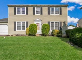 2110 Lillian Dr, Bensalem, PA