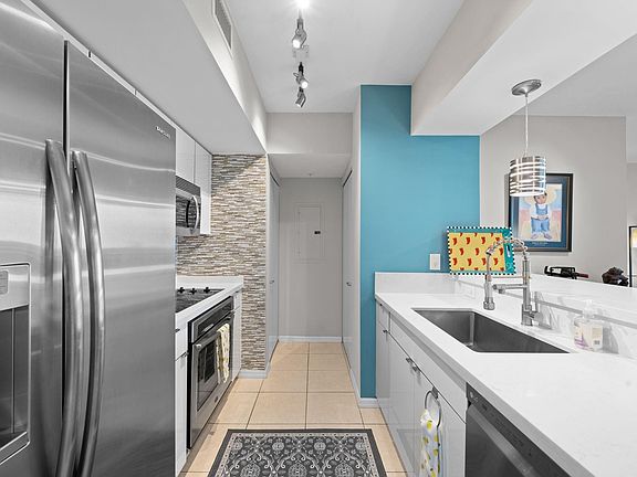4th image of 347 N New River Drive #1705