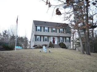120 Norris Rd, Tyngsboro, MA 01879
