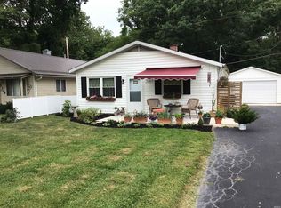 1130 Hartzell Rd, New Haven, IN 46774