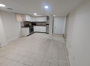 100 Major William Sharpe Dr W #1, Brampton, ON L6X 3V1
