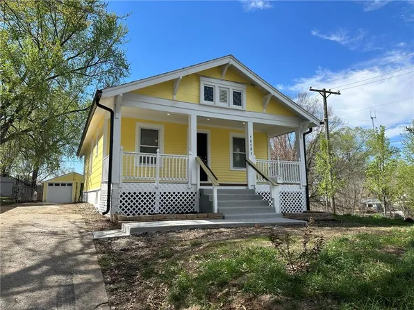 10101 E 10th St S, Independence, MO 64053