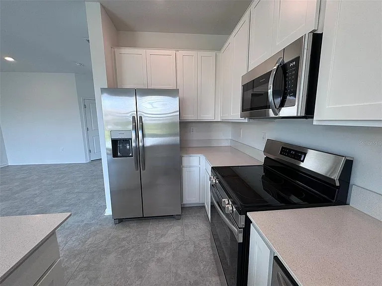 3133 Laurent Loop — Photo 12