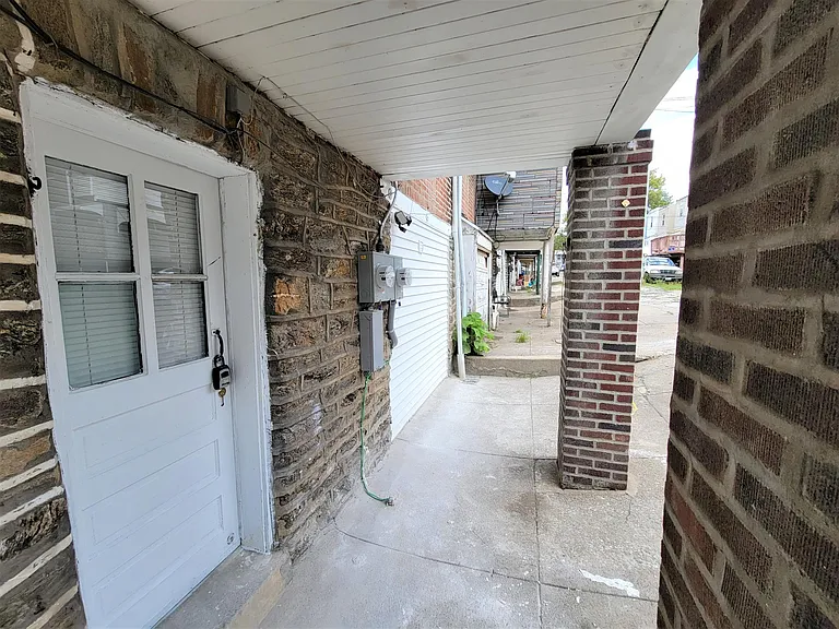 4629 Naples St — Photo 3