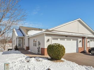 3084 Chisholm Ct N, Maplewood, MN 55109