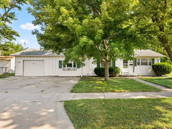 704 E 4th St, Streator, IL 61364