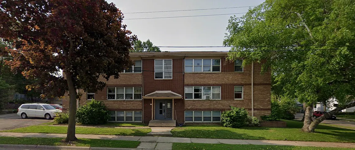 2419 Plymouth Ave N — Photo 1