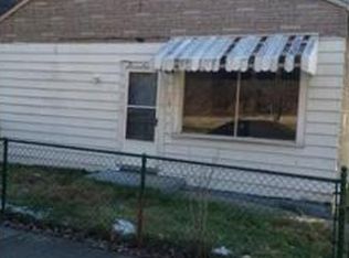 122 Michigan Ave, Smithers, WV 25186