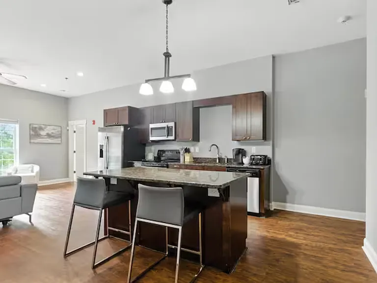 492 N Thomas St — Photo 14