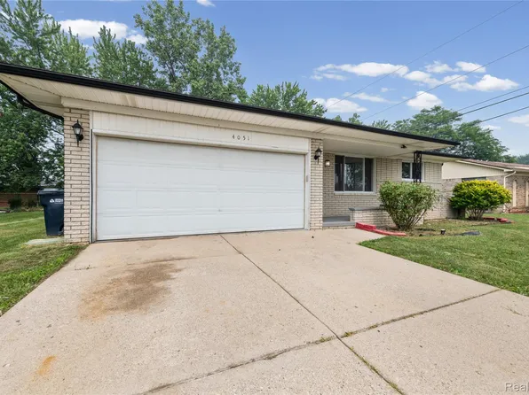 4051 Dickson Dr, Sterling Heights, MI 48310