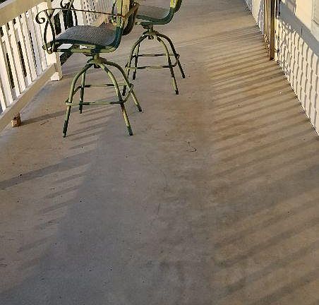 3rd image of 320 NW Murray Dr