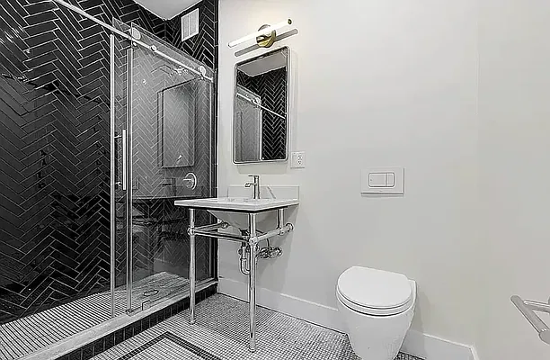 Rented by REAL New York | media 11