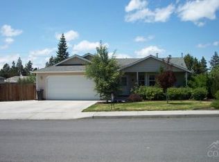 512 SW Forest Grove Dr, Bend, OR 97702