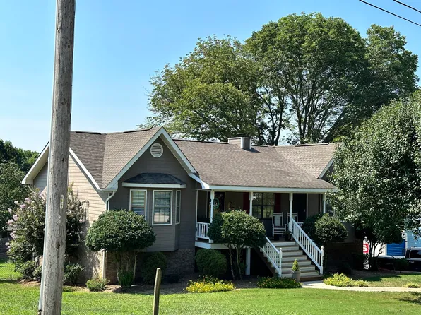 135 Williams Dr, Ringgold, GA 30736