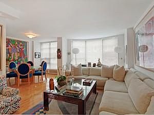 1st image of 37 W 12th St