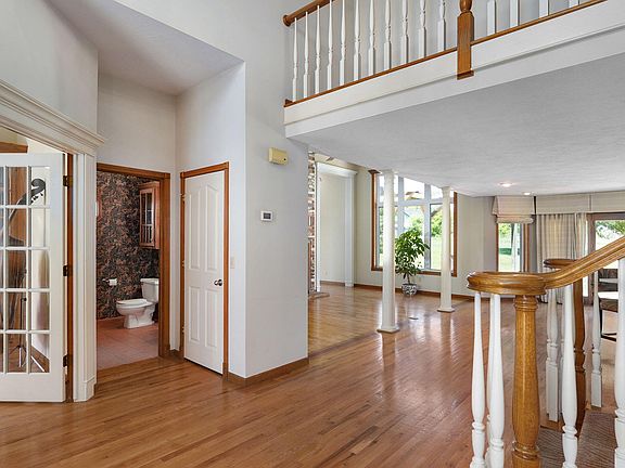 5th image of 881 W Riverdale Drive