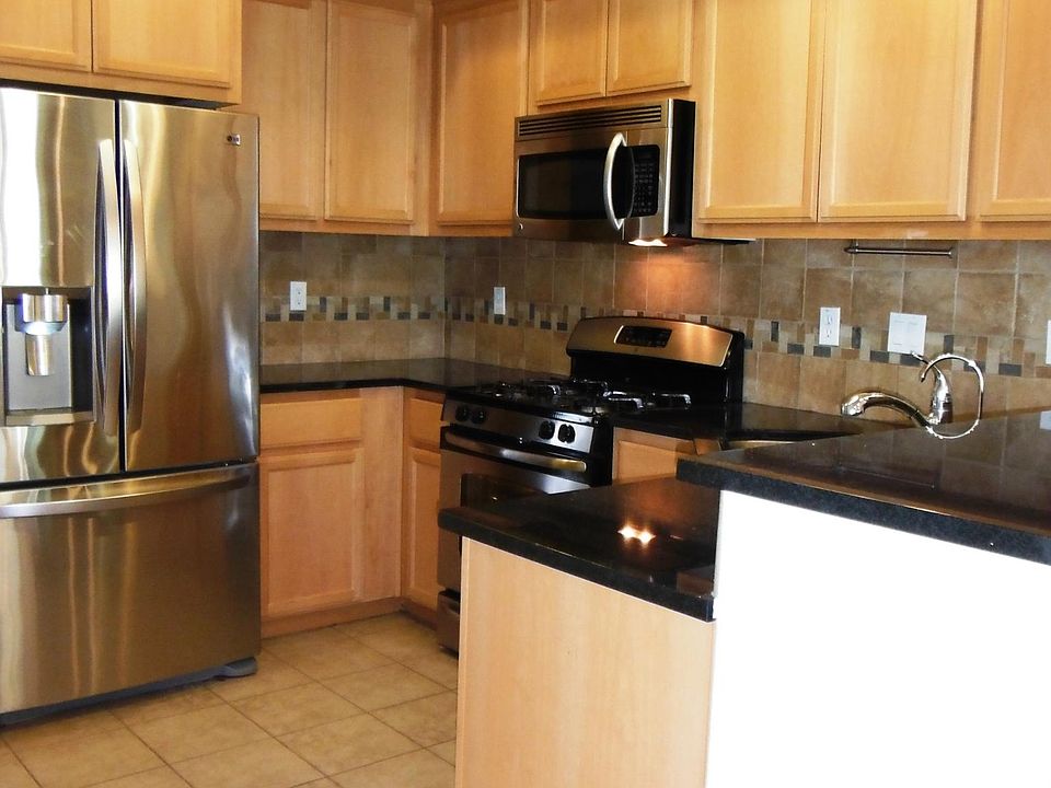 1st image of 662 Luna Park Dr