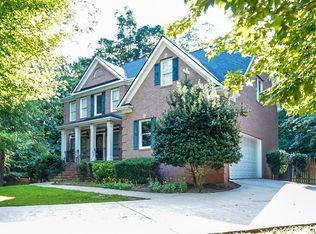 1222 Bavarian Wood Cls, Buford, GA 30518