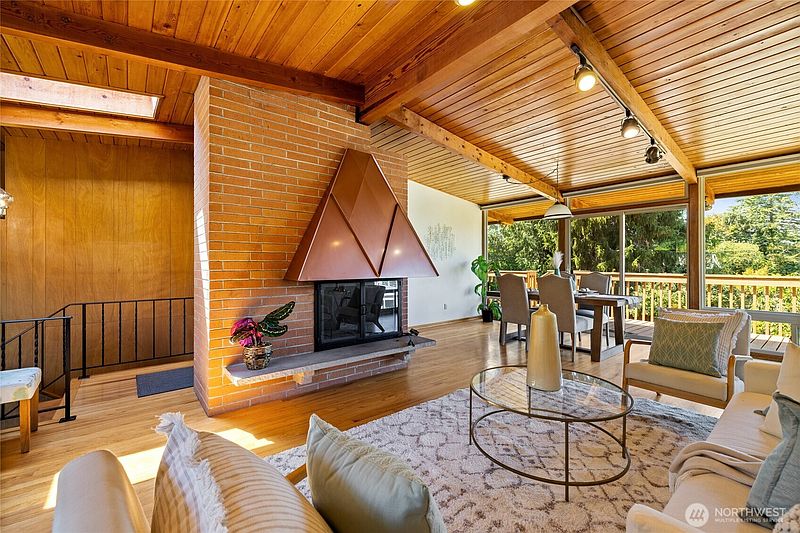 5th image of 29815 10th Avenue SW