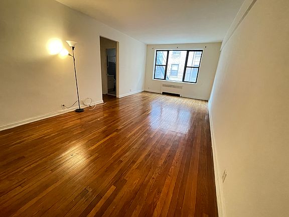 4th image of 10 N Broadway APT 2G