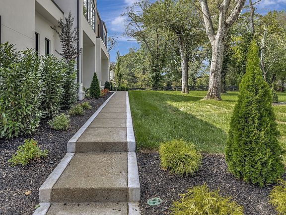 5th image of 839 Battery Ln