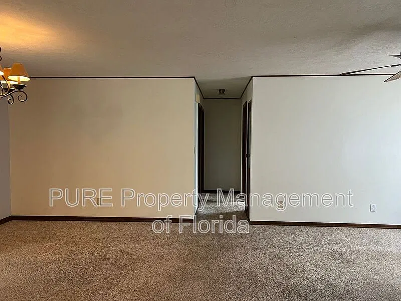 3 bed, 3.0 bath, 1326 sqft, $1,699 — Photo 4