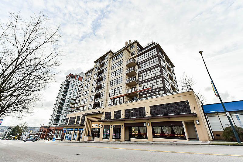 2nd image of 306 6th St #902