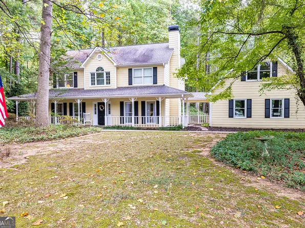 25 Woodmoor Dr, Newnan, GA 30263