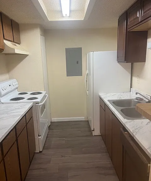 18091 E Kentucky Ave #101 — Photo 1
