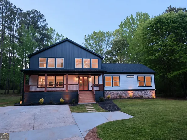 170 Lakeview Ln, Fayetteville, GA 30214