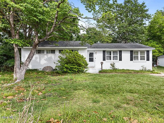 2nd image of 608 Henderson Dr