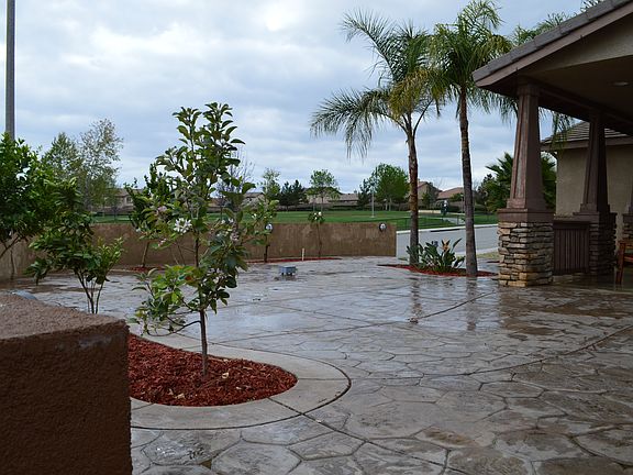 4th image of 29460 Woodbine Ln