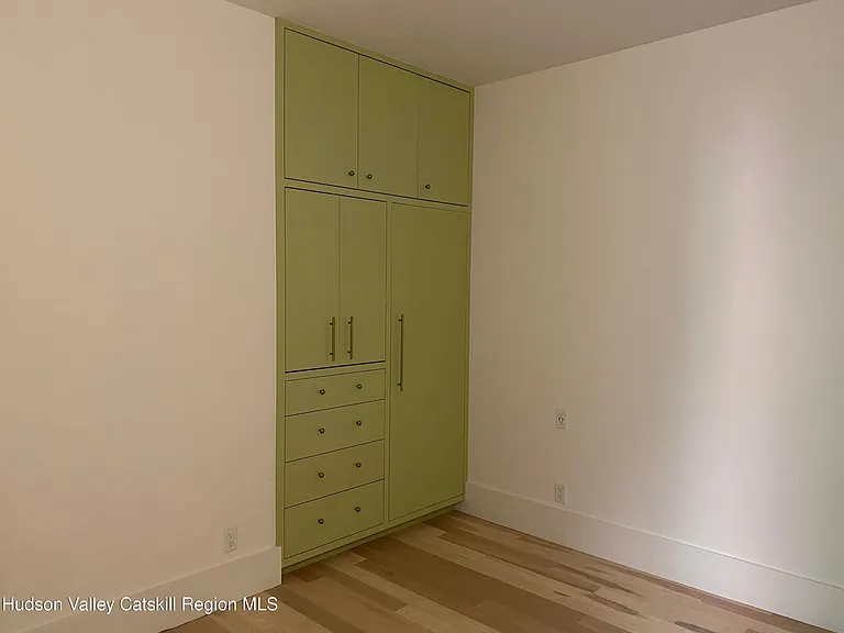 217-1 Allen St — Photo 12