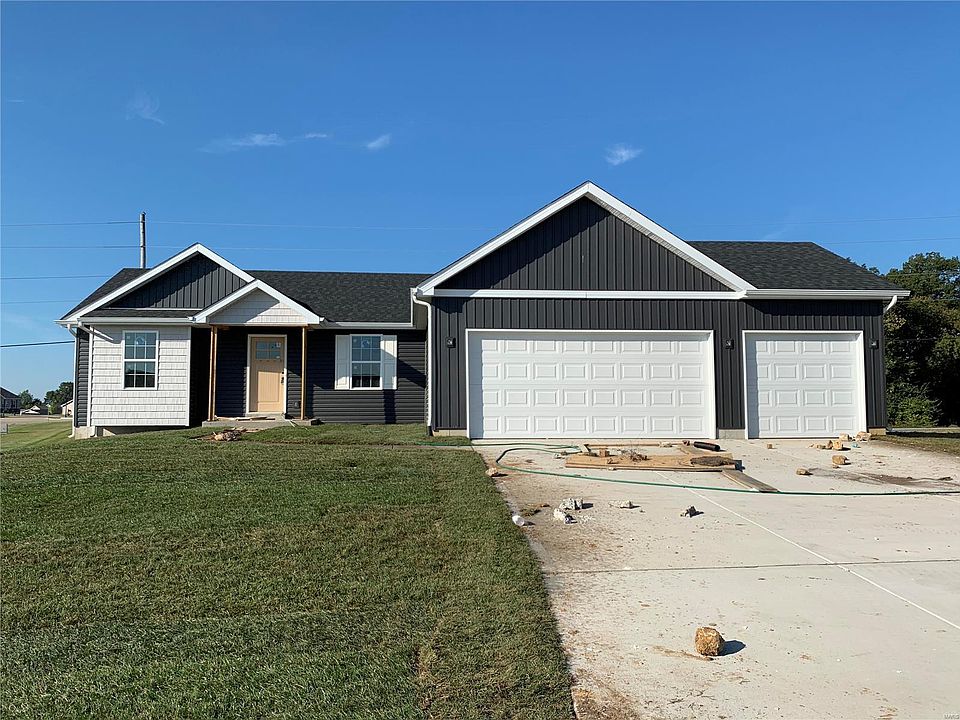1st image of 271 Glen Forest Dr
