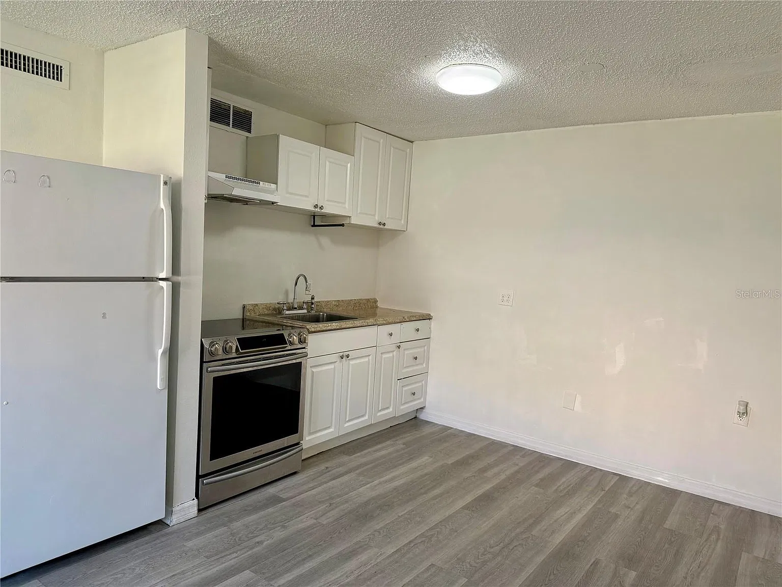 1 bed, 525 sqft, $1,095 — Photo 2