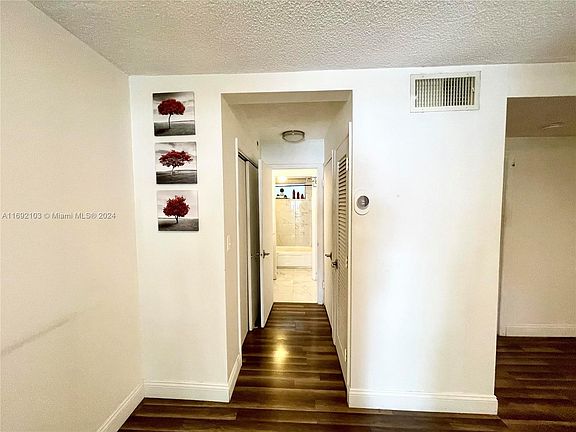 3rd image of 1620 West Ave APT 202