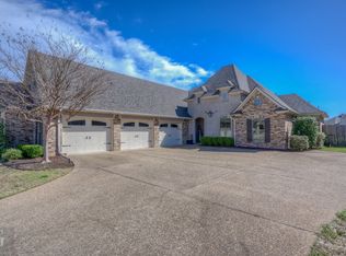689 Dumaine Dr, Bossier City, LA 71111