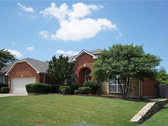 2nd image of 3405 Everglade Ln