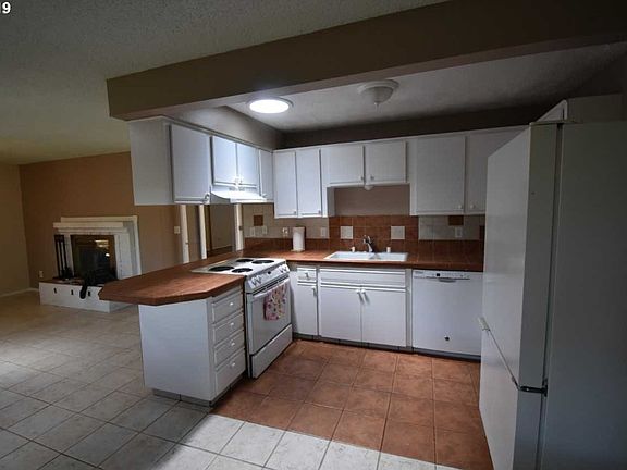 4th image of 13505 NW 10th Ave