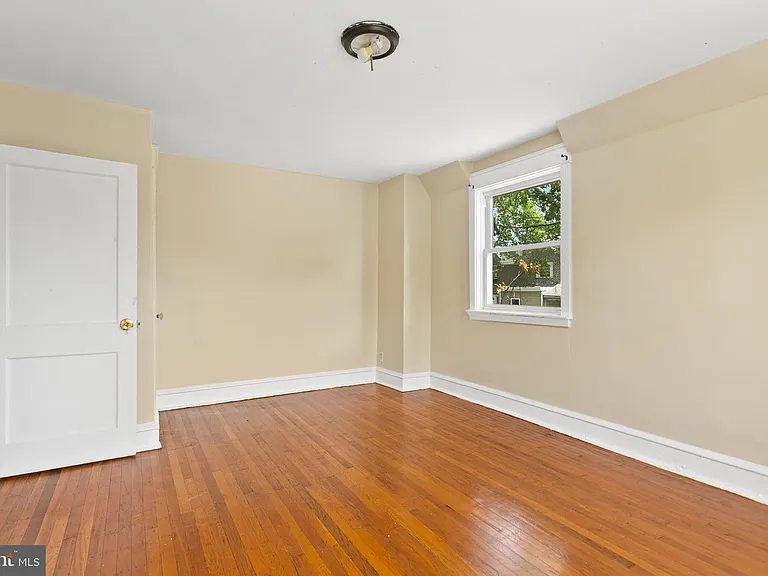 450 Glendale Rd — Photo 14