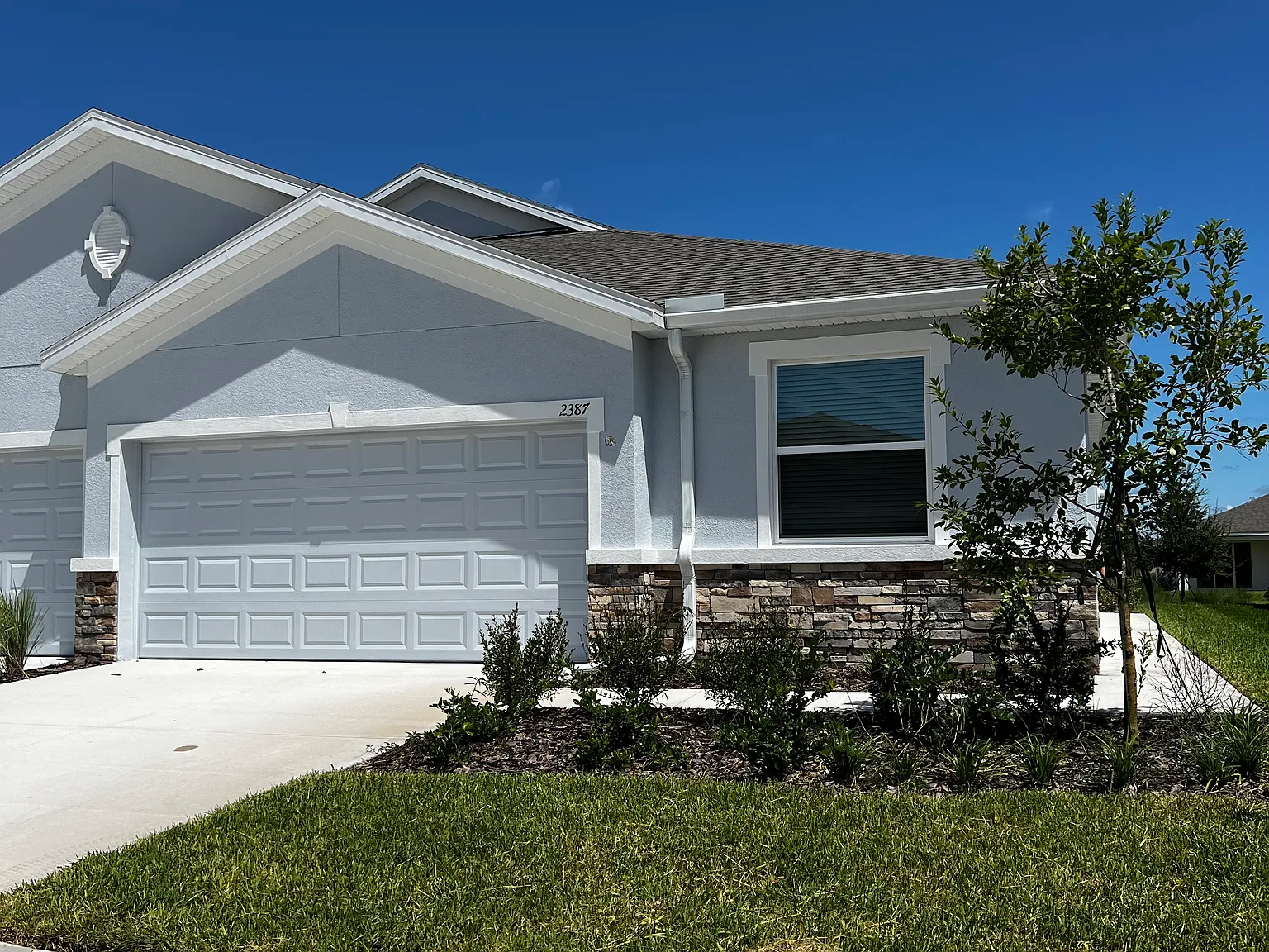 3 bed, 1565 sqft, $2,350 — Photo 1