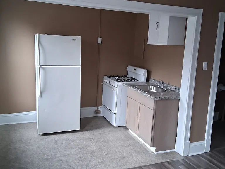 7232 Hermitage St #2 — Photo 3
