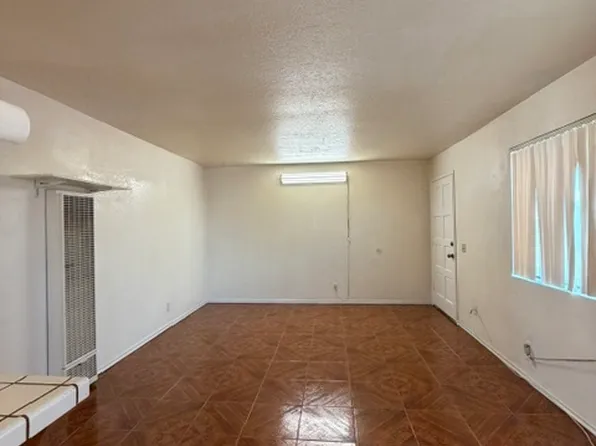4453 50th St #2, San Diego, CA 92115
