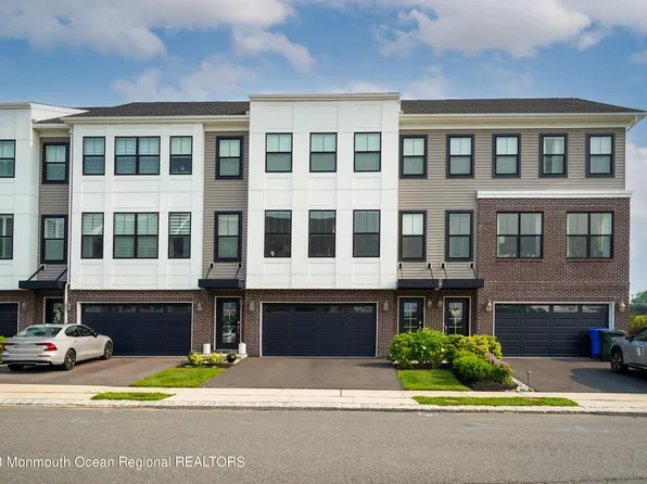 14 Kelly Way, Tinton Falls, NJ 07724