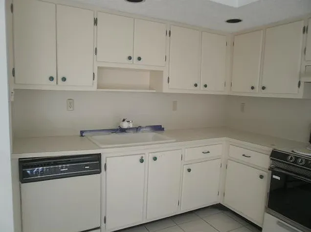 8015 SW 107th Ave #218 — Photo 18