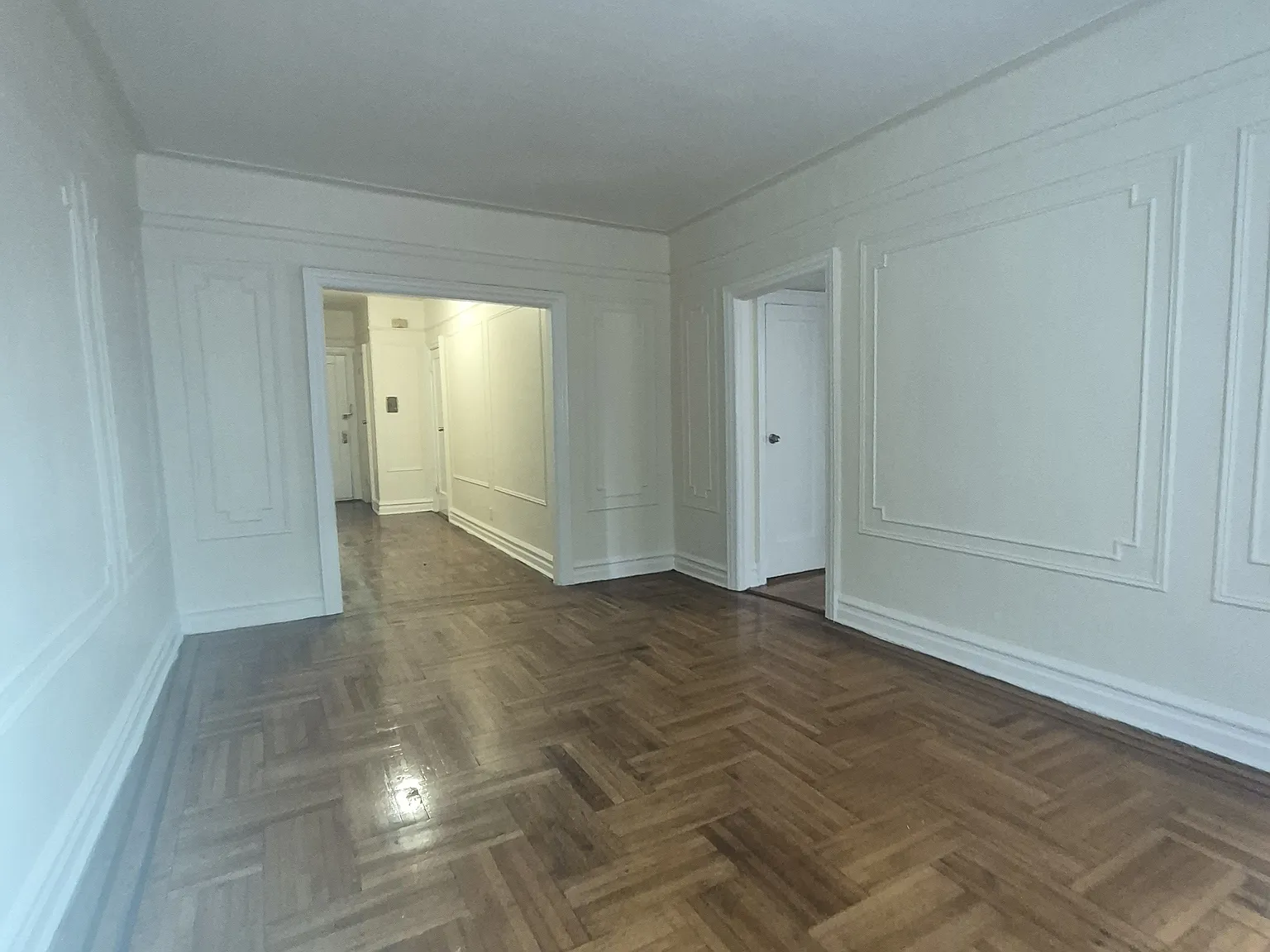 1 bed, 700 sqft, $2,050 — Photo 4