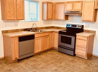 20140 Hawes Ln, Bend, OR 97702