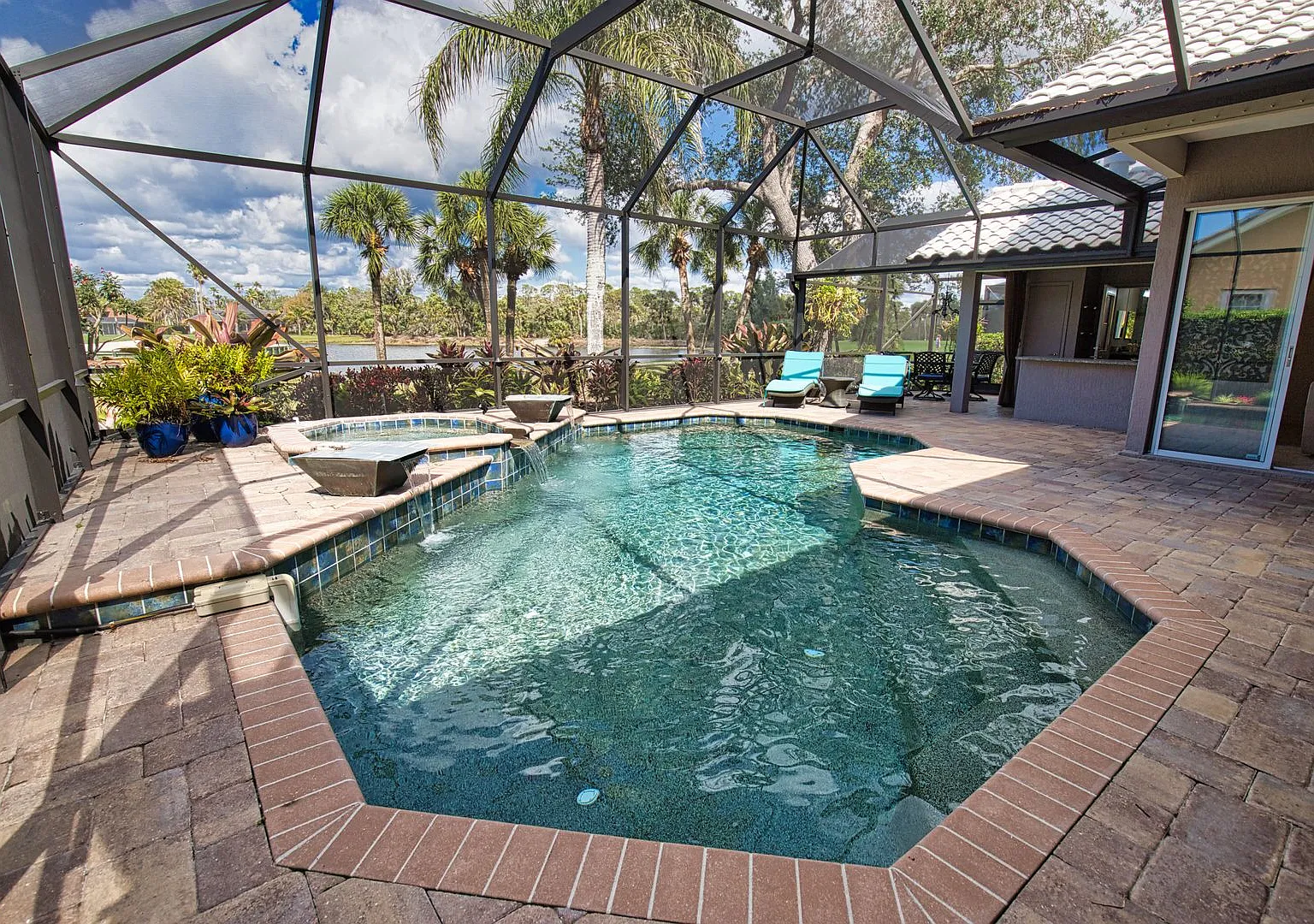 Luxury Home with Saltwater Heated Pool, Spa & Spectacular Golf Course Views, and includes Social ... — Photo 2